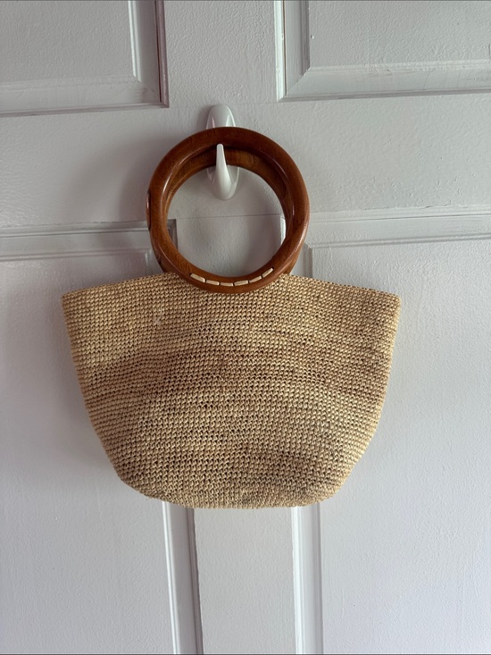 Handbags - Raffia Bag with Wooden Ring Handles